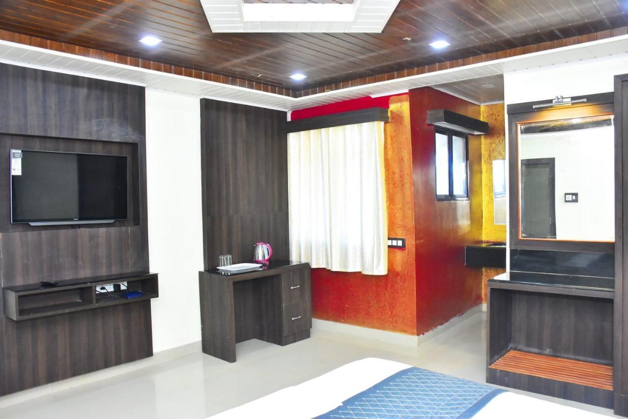 Hotel La Gowri, Coorg Madikeri Exteriör bild