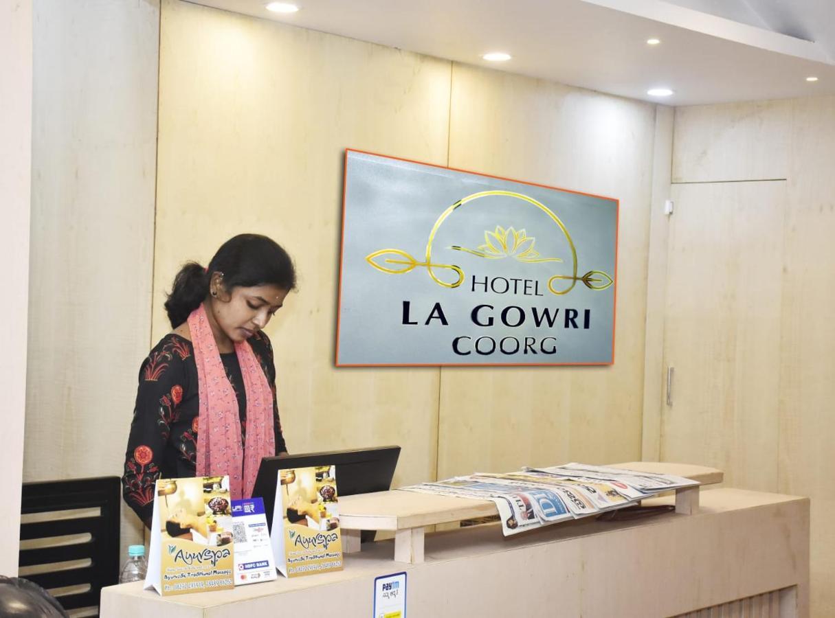 Hotel La Gowri, Coorg Madikeri Exteriör bild