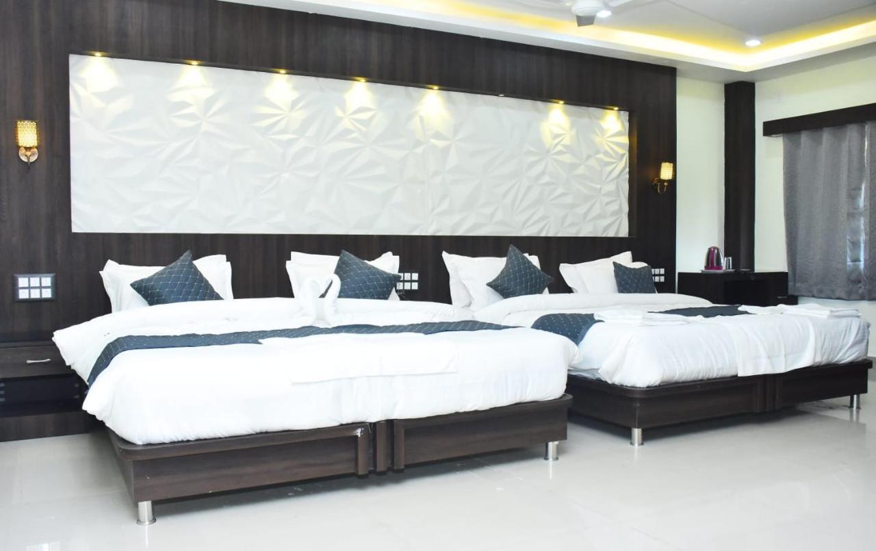 Hotel La Gowri, Coorg Madikeri Exteriör bild
