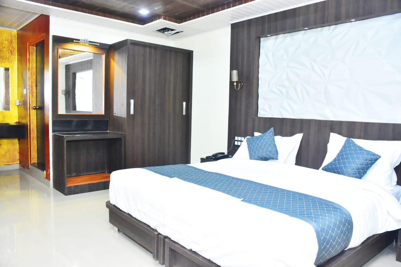 Hotel La Gowri, Coorg Madikeri Exteriör bild