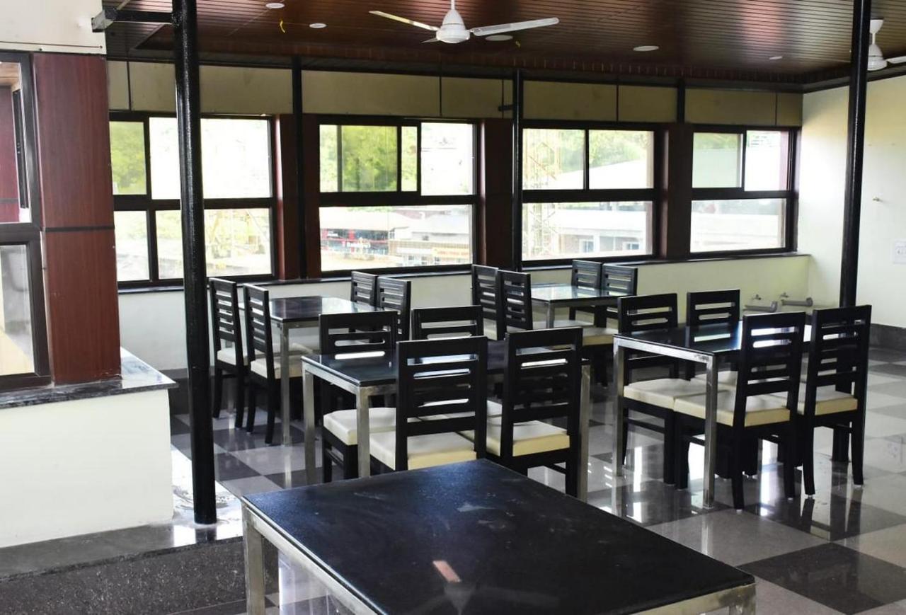 Hotel La Gowri, Coorg Madikeri Exteriör bild